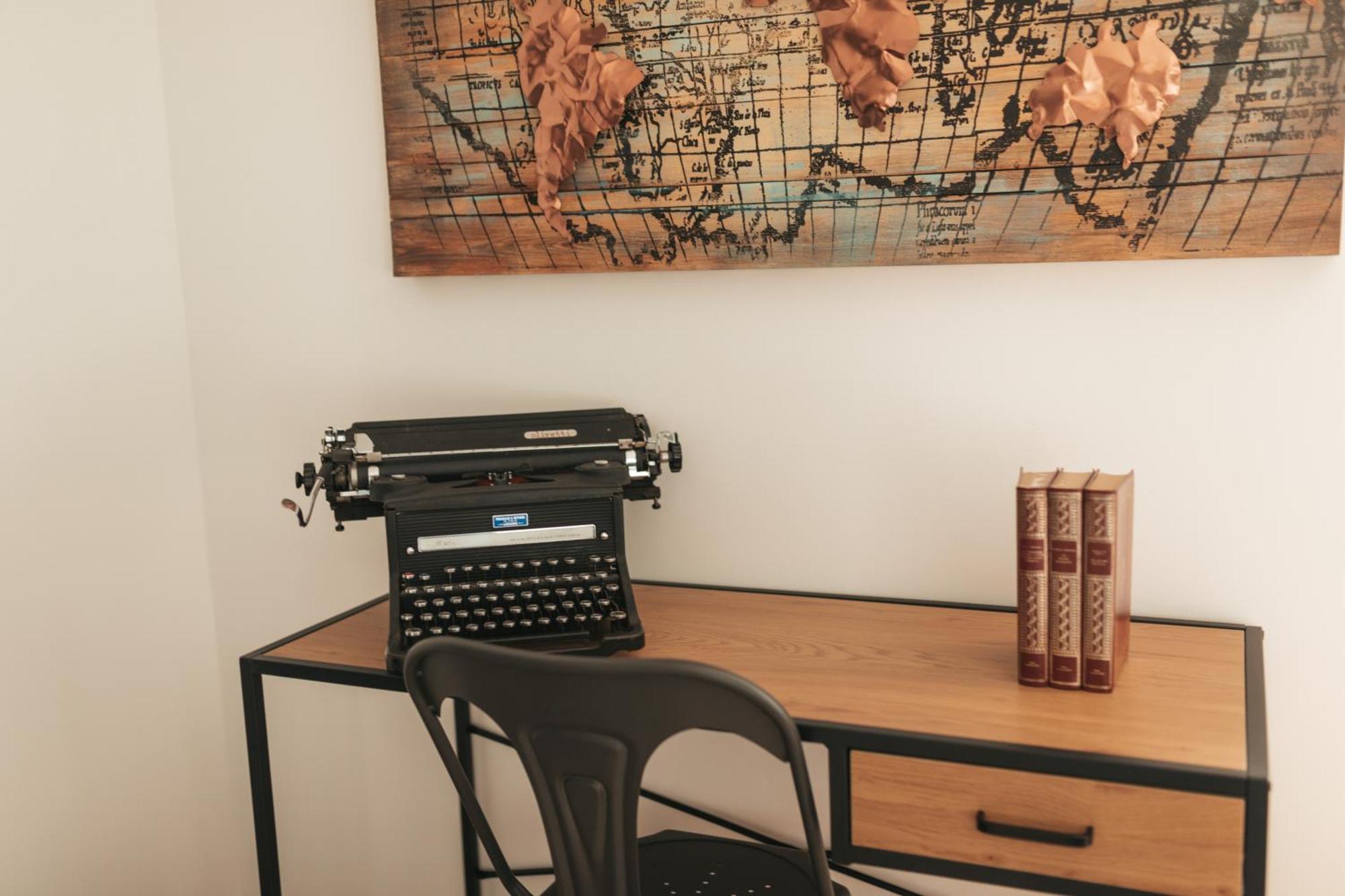 Appartement Thematique: Voyage Industriel Travers Dış mekan fotoğraf